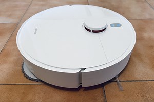 Xiaomi vende más que móviles, y este robot aspirador será tu compañero de piso perfecto, ya que barre y friega por ti