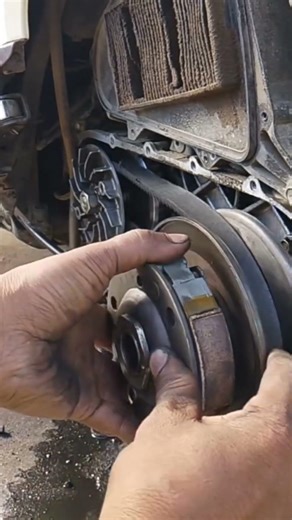 How to attach a vbelt to a CVT pulley