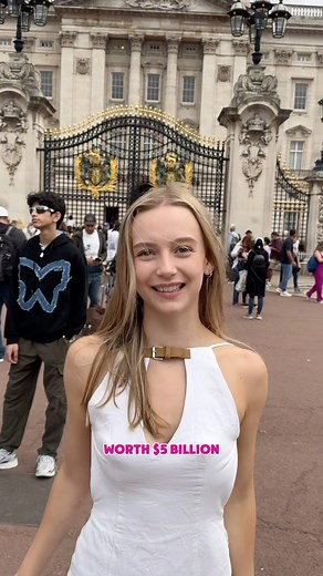 Emma Steuer on Instagram: "It was actually originally constructed as a large townhouse for a Duke! 🏰 #history #buckinghampalace #facts #architecture #archidaily"