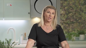 54K views · 1K reactions | U KUHINJI KOD SUZY ‍ Znate li pripremiti koljenicu? Ako ne znate, tu je naša Suzy Josipović! | Kod nas doma | Facebook