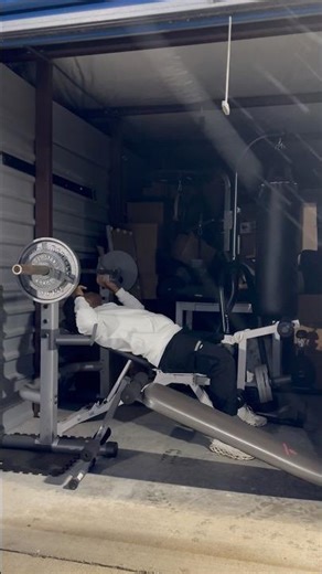 135 Pounds x15 Reps Bench Press Standard Barbell #shorts #benchpress