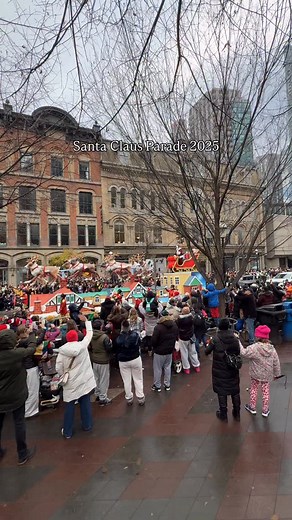 54K views · 733 reactions | Recap of The Santa Claus Parade #toronto #christmas | Todotoronto | Facebook