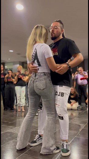 10K views · 138 reactions | 﫶Tarraxo softness mood 﫶❤️❤️❤️❤️❤️We are in love with this song  ezu x humraah - dj jack ft dj eclipse (@yoan)@rodriguete@ruby (Zaragoza-Spain)#tarraxosoftness #tarraxospain #tarraxo #urbankiz #coupledance #couplelife #dancecouple #kizomba #fyp | Jack y Sara Kizomba | Facebook