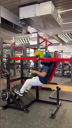 Pendulum Squat Machine by Pro Ultimate 🔥