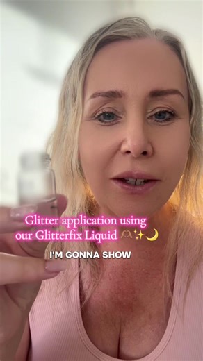 How to put on your glitters using our magical Glitterfix liquid ! #glittertutorial #prettymakeup #luxurypigment #houseofglitteruk #sparklymakeup