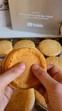 Mini cakes with lemon cream: delicious and refreshing