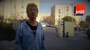 ALLONS EN FRANCE | "On est une zone de droit – un lycée c’est une zone de droit - au cœur d’une zone de non droit. Ce qui peut surprendre c’est la proximité des deux." Dominique, professeur de Français dans les quartiers Nord de Marseille ► http://bit.ly/marseille-report | France Inter