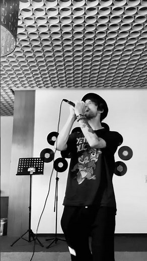 Chip and Dale intro German meets metal snippet #voicecontrol #cartoon