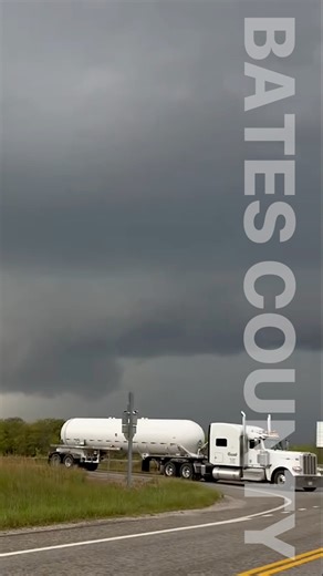 51K views · 484 reactions | #KOAMstormwatch Bates County Sheriff's Office with their eyes to the sky. Severe T-Storms in their county. Click to see weather alerts in your K-O-A-M area here  joplinnewsfirst.net/3IqBLKw — | Joplin News First | Facebook