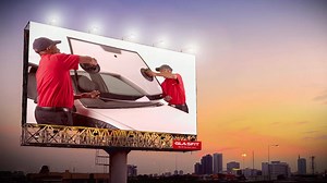 Remember when EVERYTHING, including windscreen replacement, took hours? Not anymore! Our revolutionary bonding agent will have you back on the road 30 minutes quicker. Call us now on 0860 123 423 and we’ll even double our workmanship guarantee. | GLASFIT GROUP