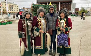 What are the Basic Requirements for Teaching English in Russia?