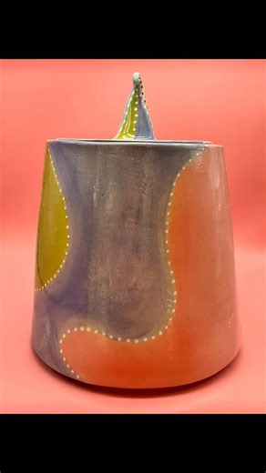 Helen Rasekhy on Instagram‎: "A Home for Cookies (be it a temporary one ☺️) #pottery #keramik #سراميك #ceramics #glazing"‎