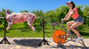 Grilling with a Bicycle-Powered! Innovative Cooking Techniques If you like to cook on the grill and also ride a bike, then you will like this video! We will show you how to use your bike for barbecue and delicious grilled dishes. This innovative technique is not only eco-friendly, but also gives a lot of fun! It's a visual and culinary experience you'll never forget. 😊 | Victoria in the kitchen