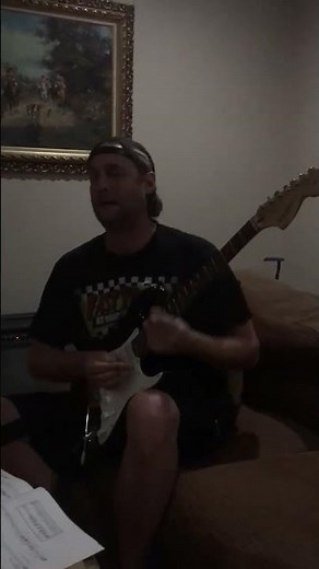 Just messing around 🎶 #music #shorts #raymesapparel