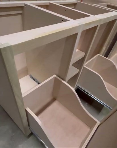 Custom Double Laundry Hamper Cabinet with Adjustable Shelving 😮🤩🤩🤩 #custombuild #laundryroom