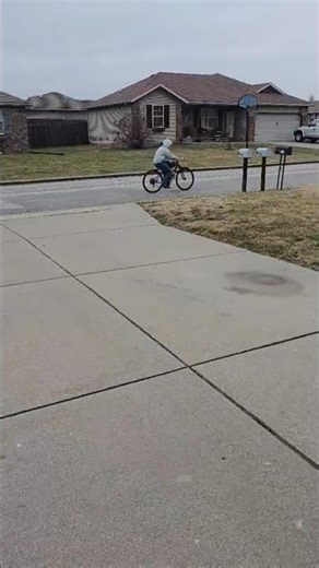 More videos on My "Homemade motorcycle" comin' soon