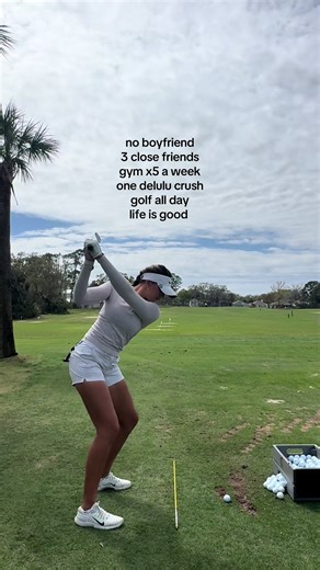 all I need 😌 #golf #golftok #golfgirl #golfswing #viktorhovland | golf
