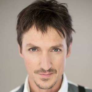 Chris Chameleon Biography: Age, Career & Net Worth - Wiki South Africa