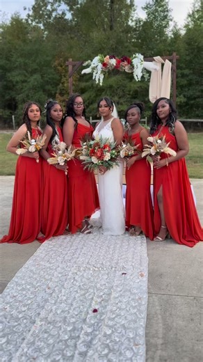 The #Bride and #bridesmaids #weddinginspiration #fypシ゚ #fypシ゚viralシ #fypシ゚viral #Repost | Tristan Stuart Visuals