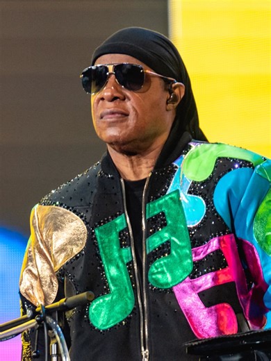 Happy Birthday Stevie Wonder! 🎈 The Music Icon Is 75 Today! 🎂 #steviewonder #MasterBlaster | Smooth R&B 105.7