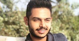 Comedian Siddharth Sagar reunites with his parents after three years; says, 'They will always be with you'