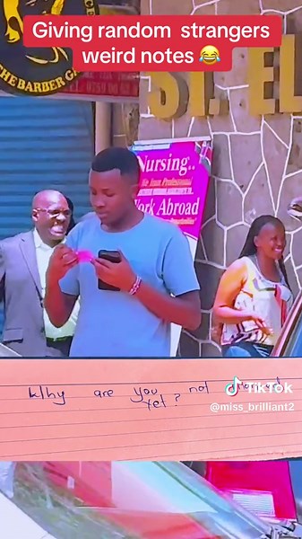 Giving random strangers weird notes 😂😂😂 #smilewithbrilliant #viral #stranger#hug#street #streetcontent #viral #kalenjintiktok #kenyantiktok #trending #streetshow #fyp #viral #tiktok #brilliant #miss_brilliant2