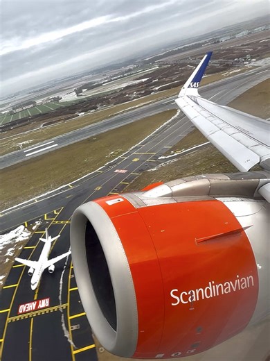 Take off from 🇫🇷 Paris CDG to Copenhagen CPH 🇩🇰 SAS Scandinavian Airlines Airbus A320neo #airbus #SAS #Paris #copenhagen #flight