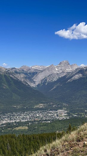 Epic Castle Rock Hike Views in Fernie, BC