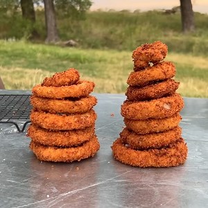 290K views · 6.3K reactions | The Crispiest Onion Rings Ever! | Kent Rollins | Facebook