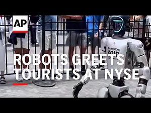 Robots greets tourists at NYSE