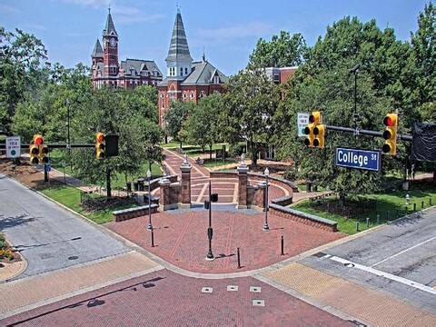 Toomer’s Corner Webcam – Watch Downtown Auburn, Alabama