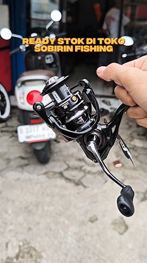 41K views · 564 reactions | [REEL PANCING DAIDO VENDETTA 3000] ✅ Sistem drag clicker dengan suara Renyah. ✅ Sudah Waterprooft ✅ Gear utama kuningan kualitas tinggi ✅ Power Handle ✅ 6+1 Ball Bearing ✅ Gear Ratio 5.2:1 ✅ Maximal Drag 11kgl ✅ Handle One Piece ✅ Aluminium Spool Ready di toko Sobirin Fishing! #reelpancing #reeldaido #reelvendetta #sobirinfishing #mancingharian #mancinggalatama #mancingmania #alatpancing Semua Orang Pengikut | Sobirin fishing | Facebook