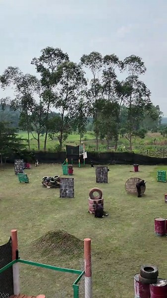 Paintball Battle at Extreme Adventure Park Busiika