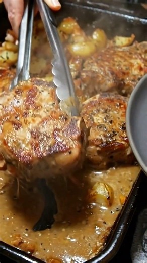 Golden Seared Pork Chops with Crispy Potatoes .#porkchops #roastedpotatoes #easycooking #dinnerideas