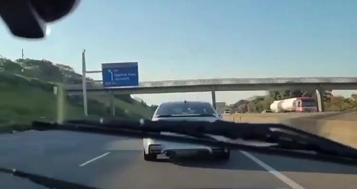 VR6 vs 325i Highway Racing: Volkswagen vs BMW Motorsport