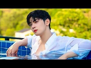 All Girls Fall in Love With the New Popular Student Except the Girl He Wants