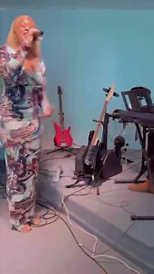 5.6K views · 894 reactions | We can’t runaway from music, it’s surrounding us Bonne fête de la musique à tous  Runaway , c’est l’un des titres de lEP SOUNDSATION: https://www.boomplay.com/share/music/126577563?srModel=COPYLINK&srList=IOS Cc: Parfait Bell Officiel | MIMIE | Facebook