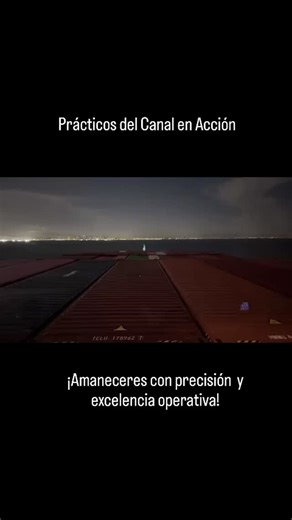 Amanecer de precisión y excelencia operativa en el @canaldepanama Compartimos el tránsito del día, que inició a las 3:30 a.m. el buque EVER SUPERB de la compañía EVERGREEN, una embarcación de 984.22 pies de eslora, 140.79 pies de manga y 44 pies de calado. Comenzó su recorrido en el anclaje del Pacífico, cruzó el Puente de las Américas y llegó a la esclusa de Cocolí a las 05:36 a.m. para continuar su camino. Cada maniobra refleja la excelencia técnica y el compromiso de los prácticos del Canal c