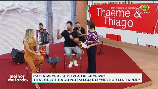 Baú Melhor da Tarde | THAEME E THIAGO cantam O QUE ACONTECE NA BALADA ao vivo A dupla sertaneja Thaeme e Thiago canta o sucesso "O Que Acontece na Balada" ao vivo, no palco do Melhor da Tarde. Reveja! Programa exibido em 10/04/2018. | Melhor da Tarde