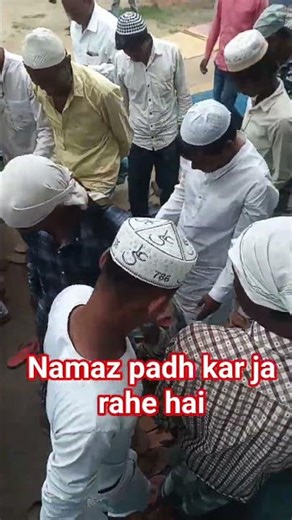 Namaz padh kar ja rahe hai || #trending #viral #ramadan #saddamsanakht