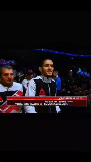 Islam Makhachev Dominates with Grappling Skills