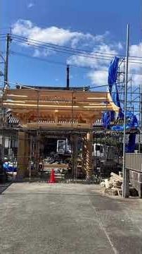【社寺山門】組み入れ格天井から屋根構造材の組み立て。熊本、郷原組の仕事。 #wood #woodworking #timberframe