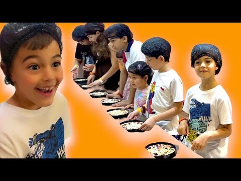 خلودة اشتغل عامل بيتزا وشرطي وكتير مهن ليوم كامل!