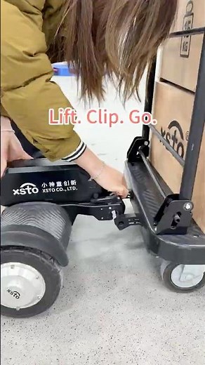 Move heavy loads like it’s nothing with the XSTO ET300P2 Motorized Platform Cart. #electriccart
