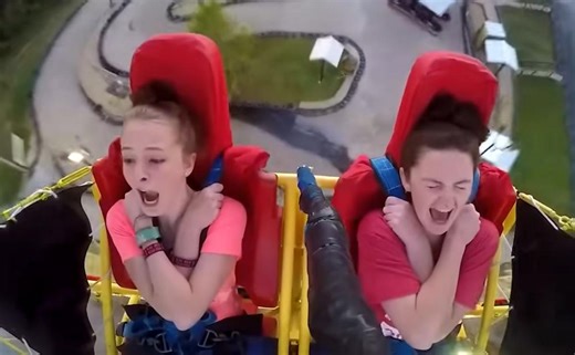 Top 10 Scariest Amusement Park Rides in the World – Would You Dare to Ride These?