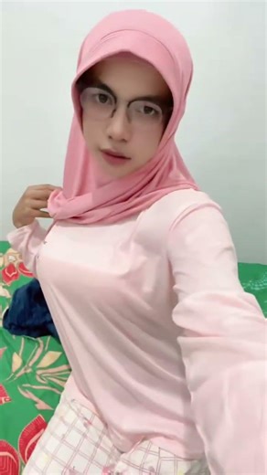 admin Geo Curious. cder. crossdresser. femboy. waria muda. shemale. newhalf. ladyboy. cowok cantik