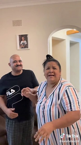 Neck Cracking Prank on Mama Bear