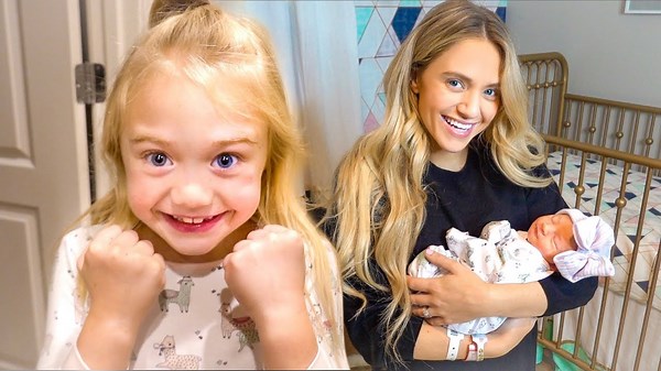 Baby Posie Comes Home From Hospital