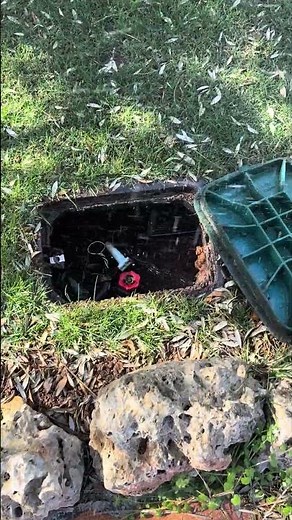 Cómo abrir una electroválvula manualmente desde la arqueta 💧 (Paso a paso)