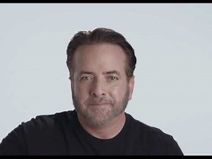 ResMed AirTouch™ F20 Full Face Mask Fitting.